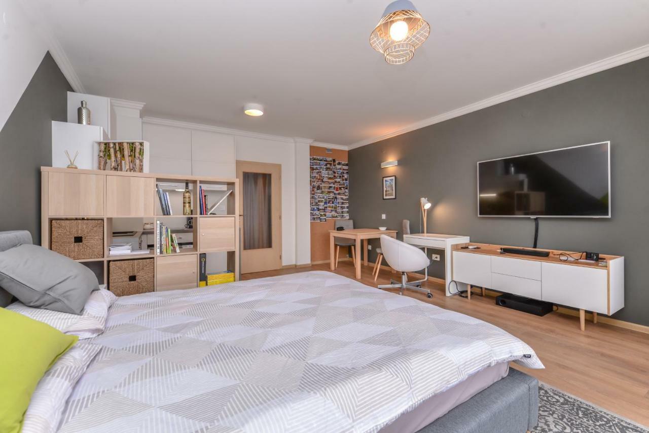 The Spot - Fully Equipped, Central, Modern Studio By Flat Mаnager Szófia Kültér fotó